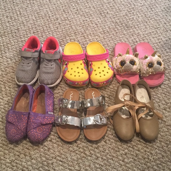 unicorn crocs size 13